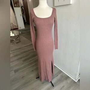 Astr The Label Sweater Dress Womens Medium
Mauve Maxi Long Sleeve